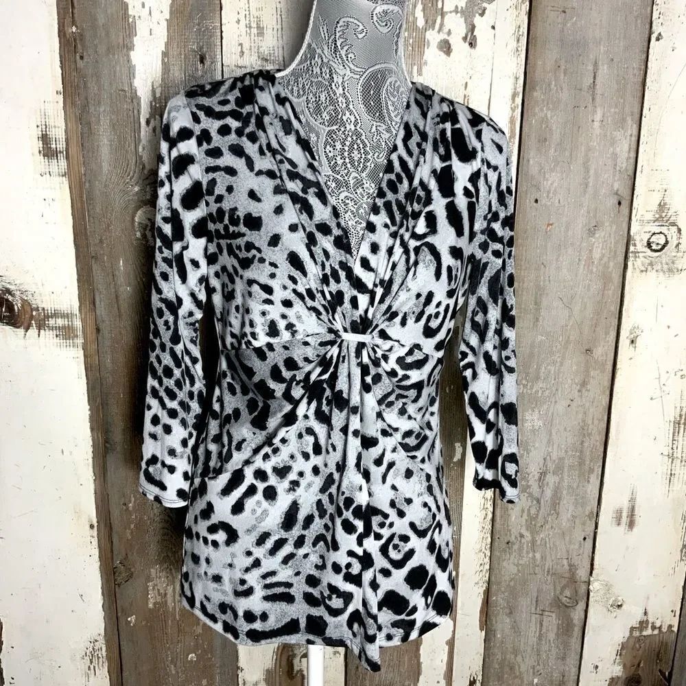 Women’s Chaus blouse 